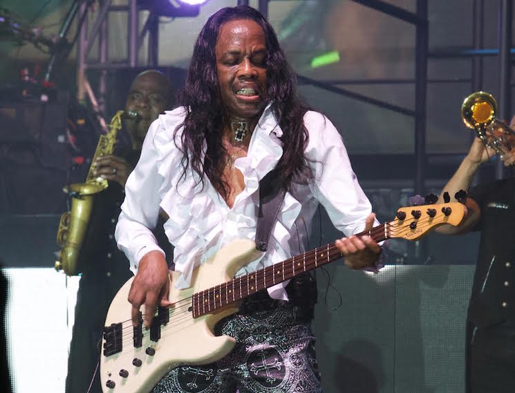 Sadowsky Guitars Release Verdine White Signature Bass